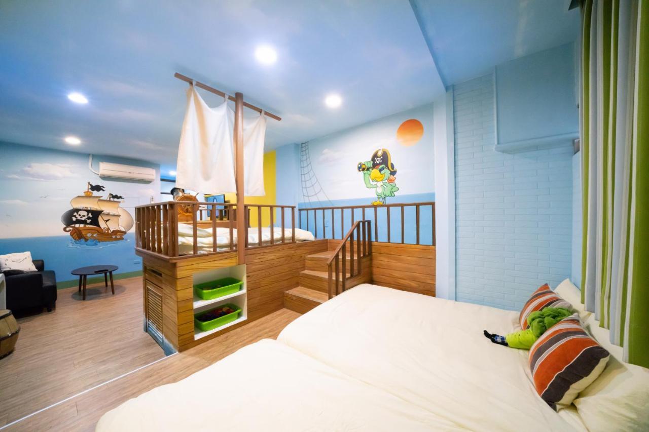 Bed and Breakfast Fairytale House Тайнань Экстерьер фото
